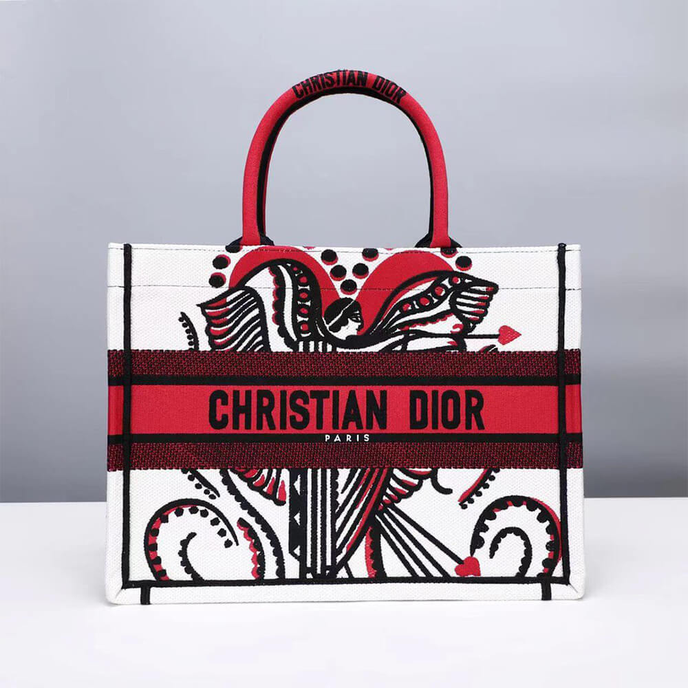 medium D*or book tote
