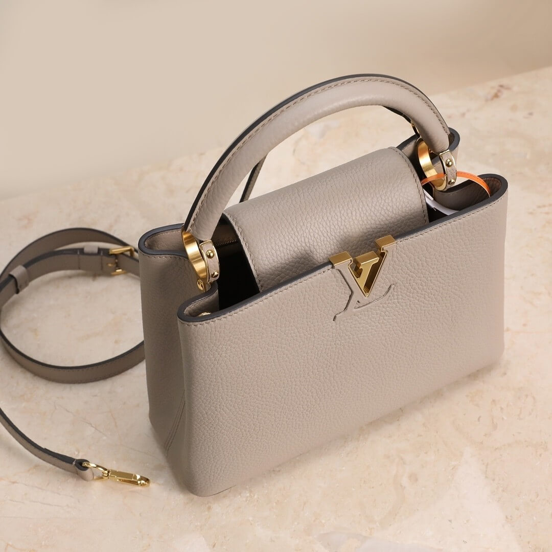 LV   Capucines MM