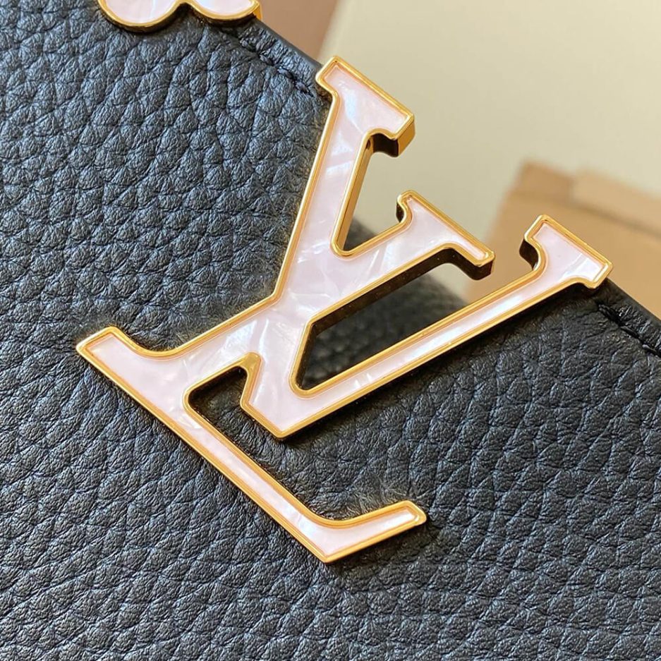 LV Capucines BB