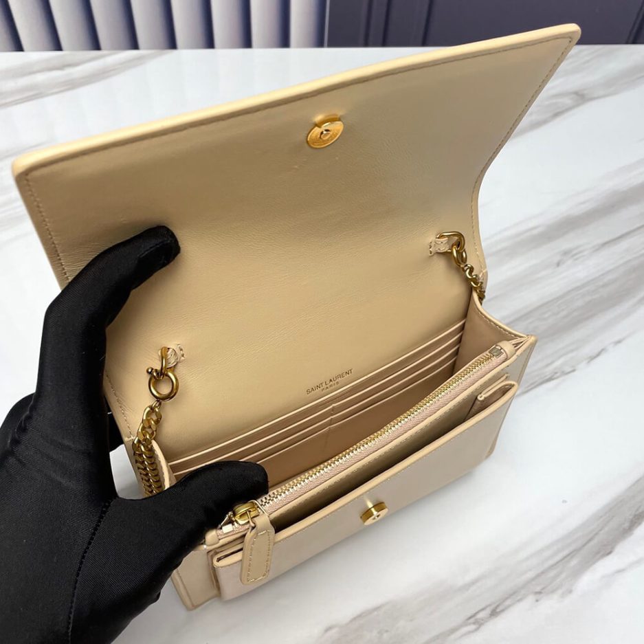 SUNSET CHAIN WALLET IN SMOOTH LEATHER