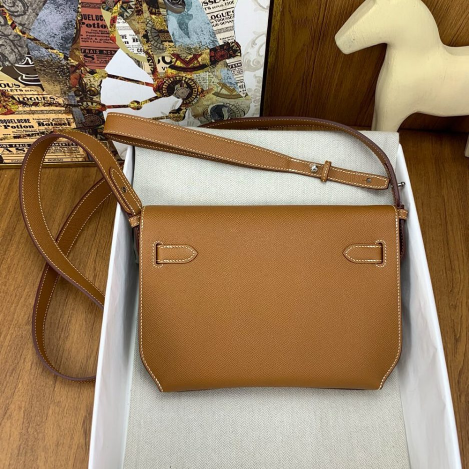 H**mes kelly depeches pouch