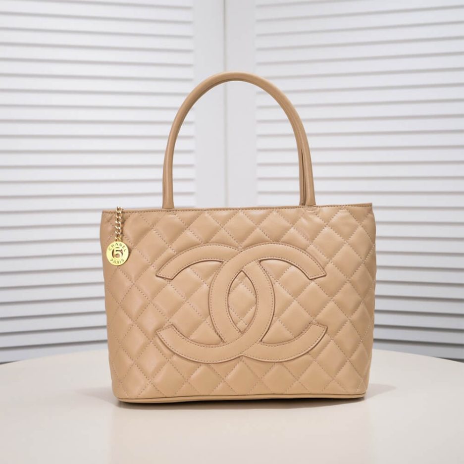 Ch*el medallion tote bag