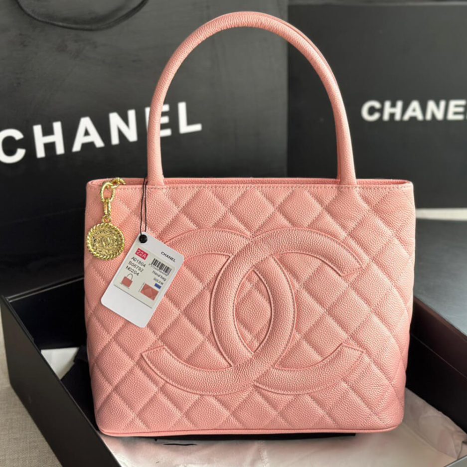 Ch*el medallion tote bag