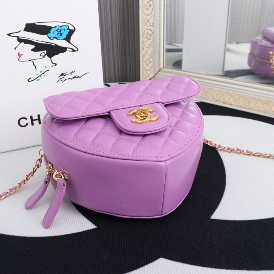 Ch*el 22s heart bag