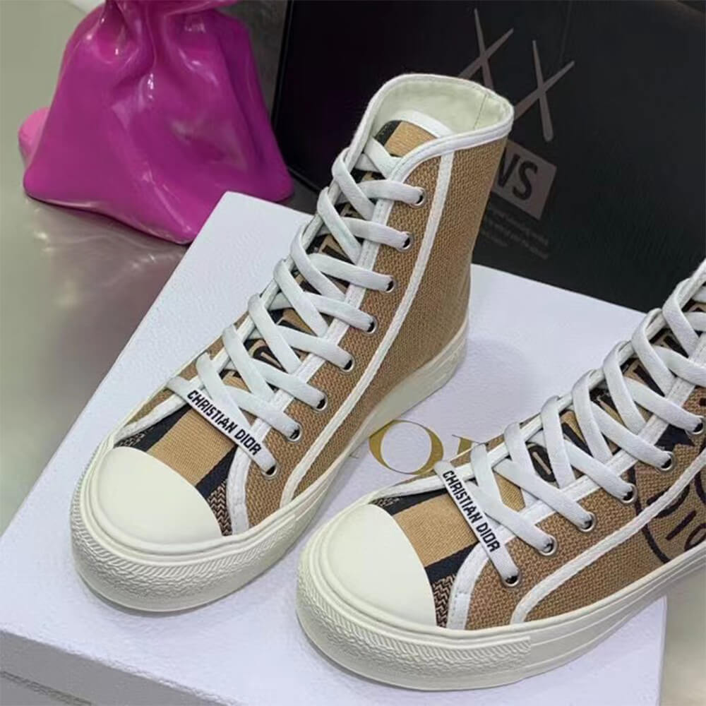 walk’n’D*or high-top sneaker