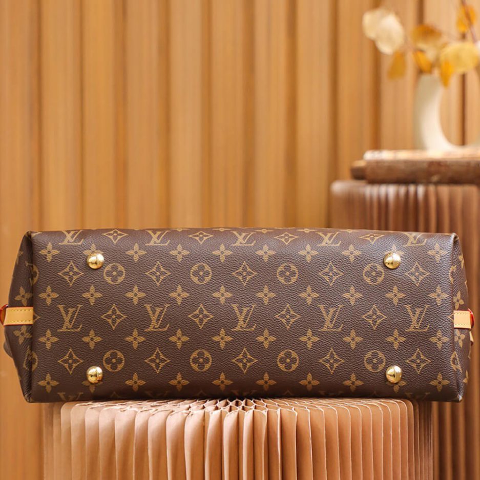 LV CarryAll MM