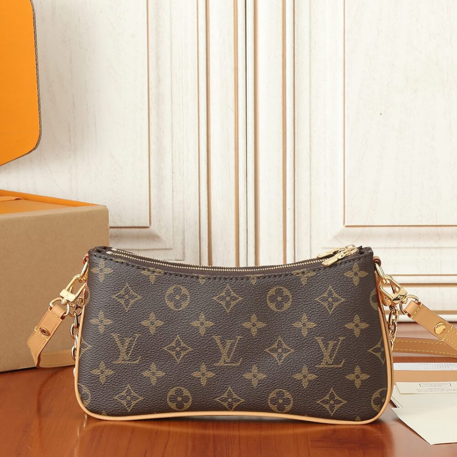LV Liv Pochette