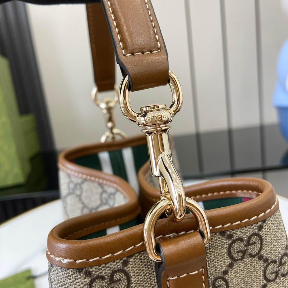 GG Emblem mini bucket bag