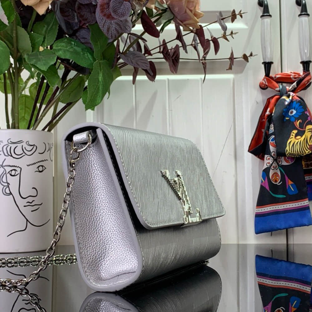 lv pochette L**ise
