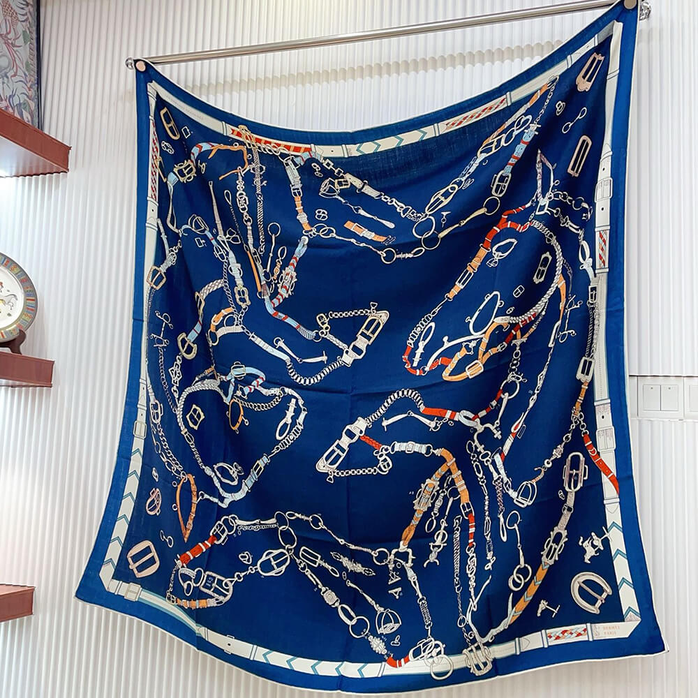 H**mes shawl