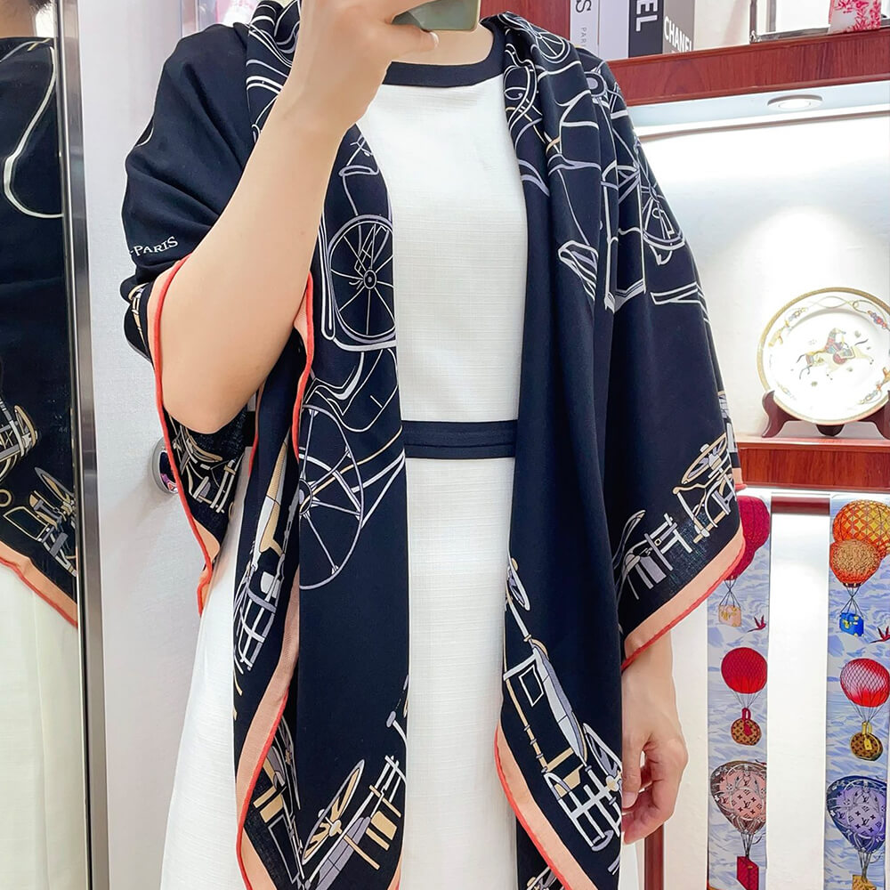 H**mes shawl